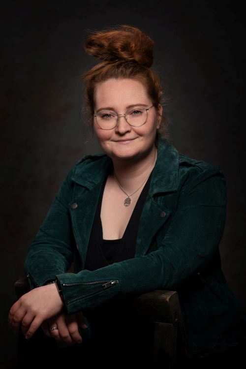 Porträtbild von Autorin Emma Laurin